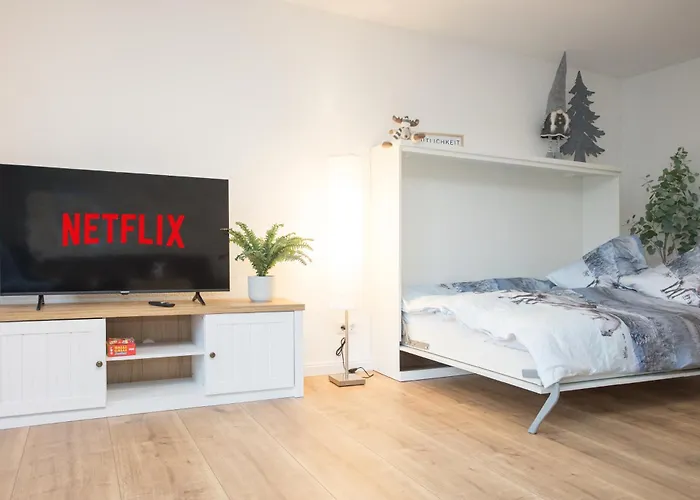 Deluxe Apartment For 5 - Sauna & Pool - Free Parking