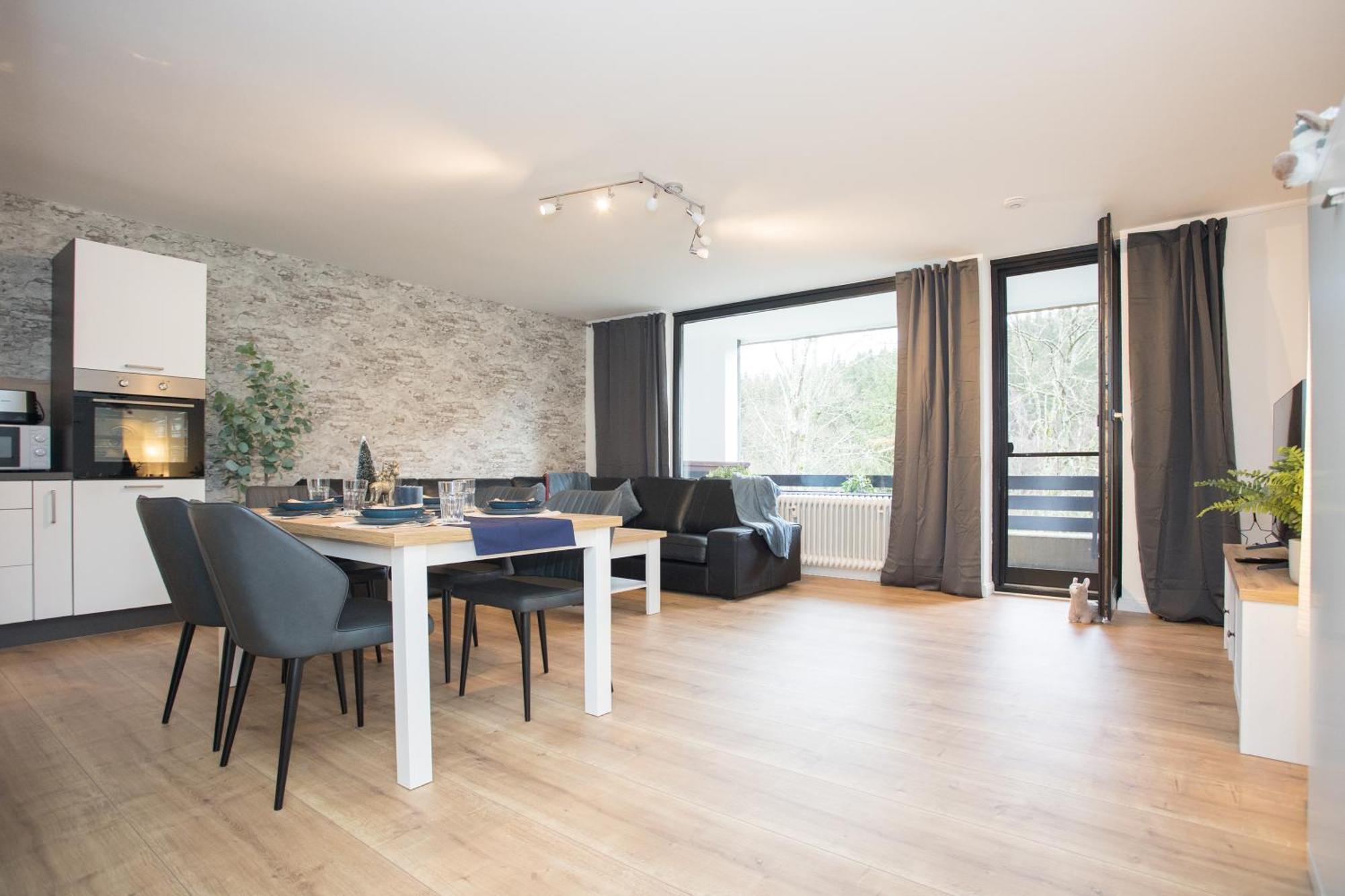Deluxe For 5 - Sauna & Pool - Free Parking Apartment Winterberg
